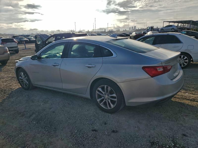 Photo 2 from auction – 2017 CHEVROLET MALIBU LT with VIN 1G1ZE5STXHF222396