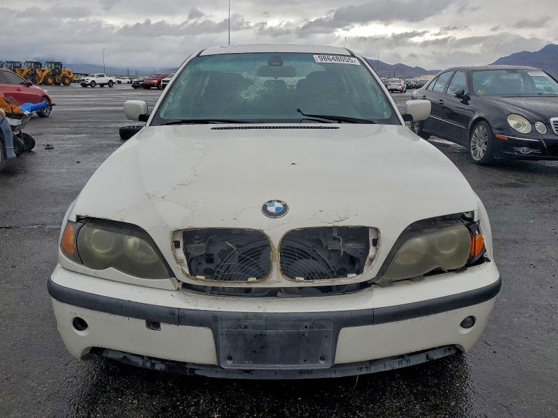 Photo 5 from auction – 2003 BMW 325 I with VIN WBAET37433NJ35825
