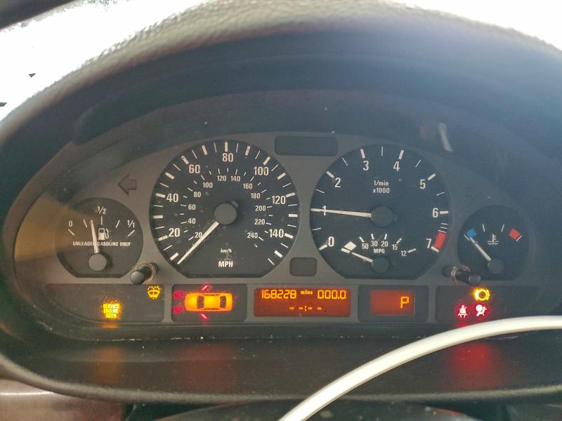 Photo 9 from auction – 2004 BMW 325 I with VIN WBAET37404NJ81484