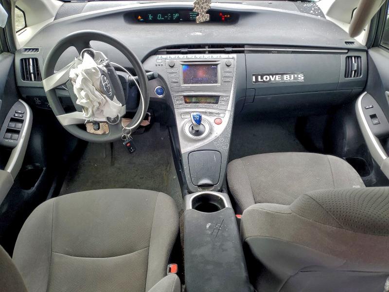 Photo 8 from auction – 2014 TOYOTA PRIUS with VIN JTDKN3DU6E0386441