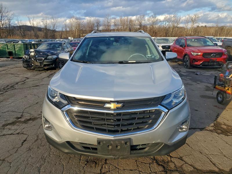 Photo 5 from auction – 2018 CHEVROLET EQUINOX LT with VIN 3GNAXSEV2JS572804