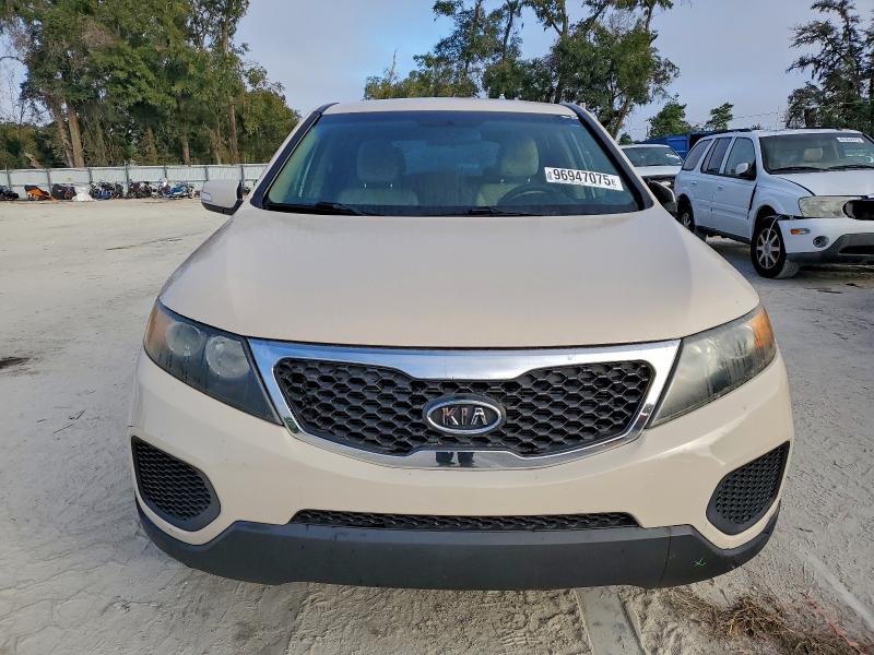 Photo 5 from auction – 2011 KIA SORENTO BA with VIN 5XYKT3A19BG071557