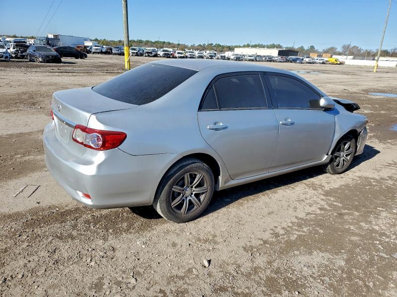 Фото 3 с аукциона – 2011 TOYOTA COROLLA BA с VIN JTDBU4EE2B9153907
