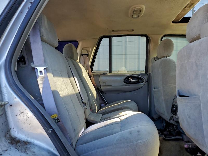 Photo 11 from auction – 2005 CHEVROLET TRAILBLAZE with VIN 1GNDT13S852329107