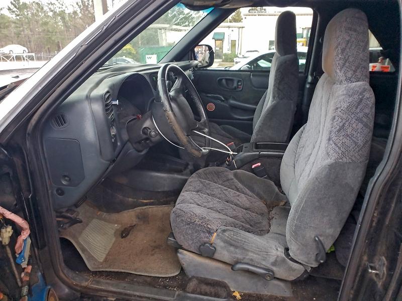 Photo 7 from auction – 2001 GMC JIMMY with VIN 1GKCS18W31K172328