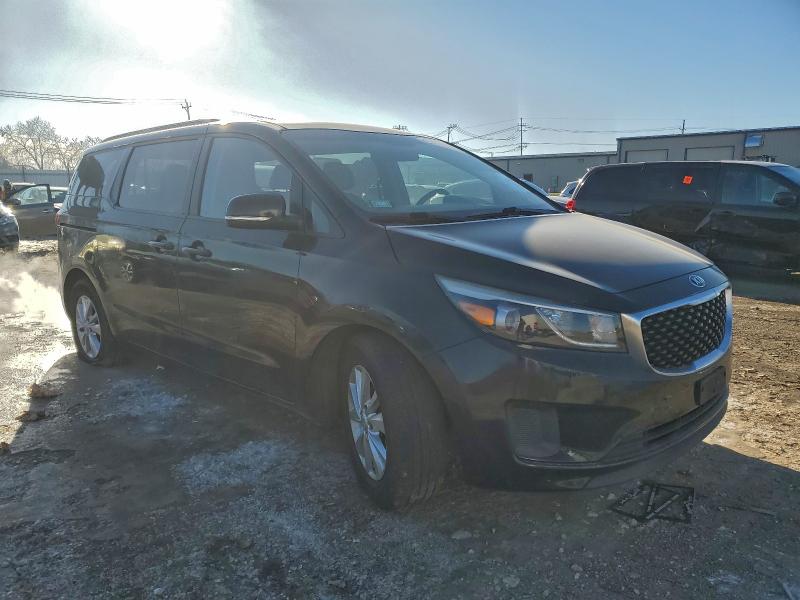 Photo 4 from auction – 2015 KIA SEDONA LX with VIN KNDMB5C16F6040148