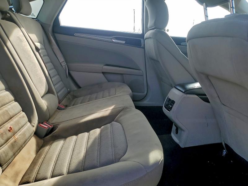 Photo 10 from auction – 2019 FORD FUSION SE with VIN 3FA6P0LU6KR125534