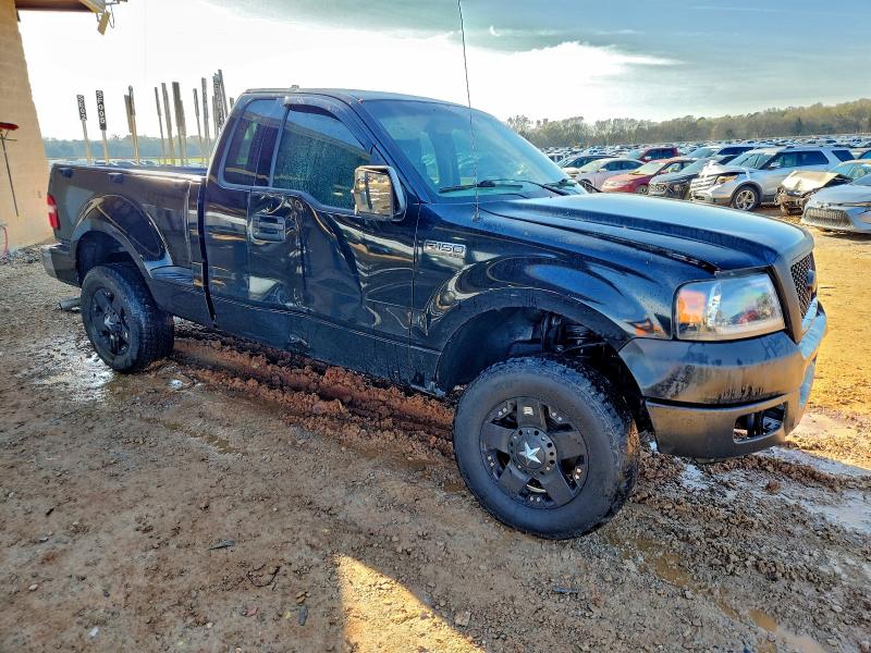 Photo 4 from auction – 2004 FORD F150 with VIN 1FTRF02W34KC81051