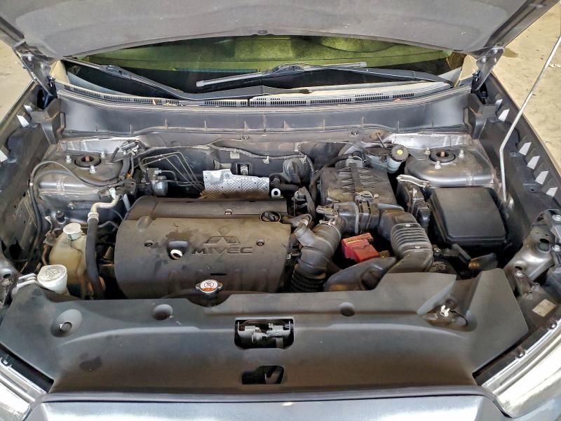 Photo 12 from auction – 2014 MITSUBISHI OUTLANDER with VIN 4A4AP3AU3EE010222