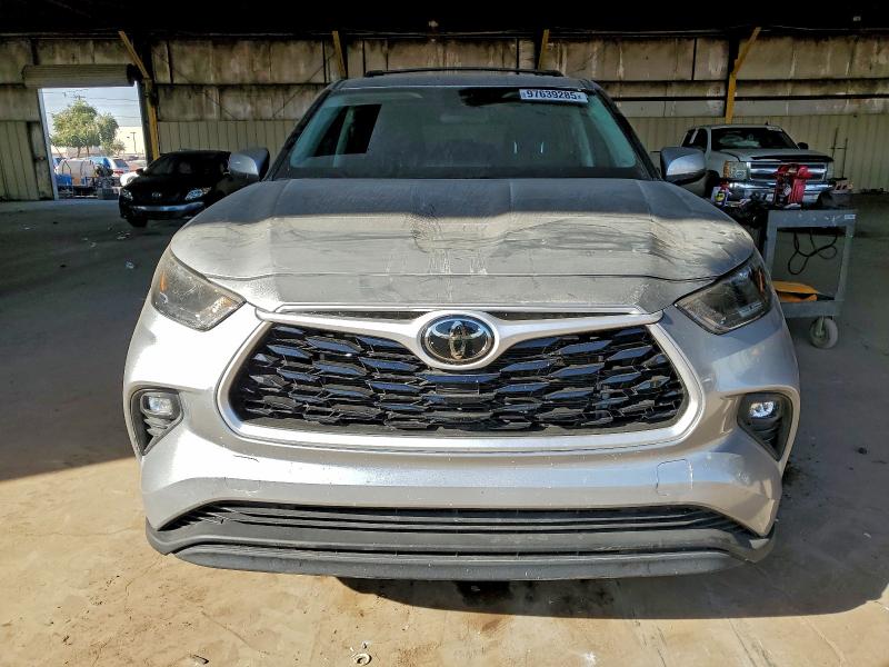 Photo 5 from auction – 2023 TOYOTA HIGHLANDER with VIN 5TDKDRBH6PS043141