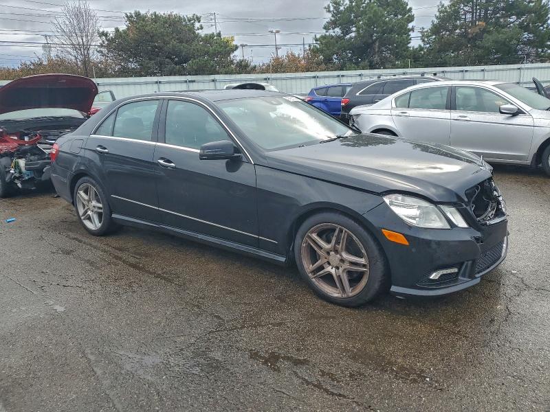 Photo 4 from auction – 2011 MERCEDES-BENZ E 350 with VIN WDDHF5GB0BA268555