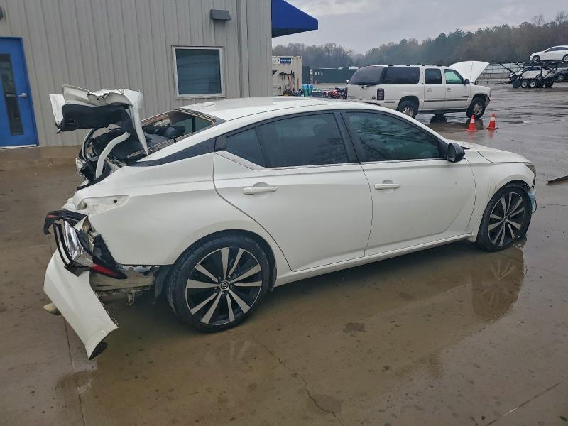 Photo 3 from auction – 2019 NISSAN ALTIMA SR with VIN 1N4BL4CV2KN318860
