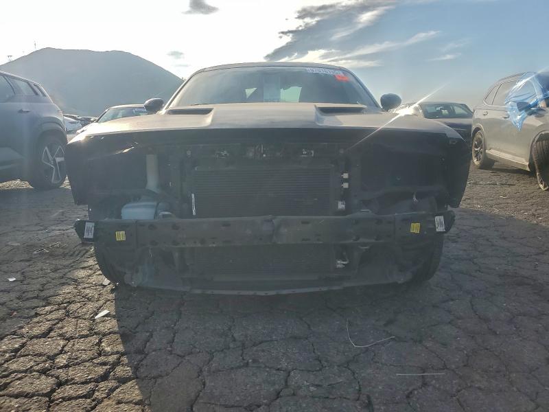 Photo 5 from auction – 2018 DODGE CHALLENGER with VIN 2C3CDZAG9JH327676