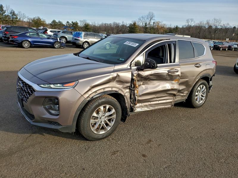 Photo 1 from auction – 2019 HYUNDAI SANTA FE S with VIN 5NMS2CAD7KH094046