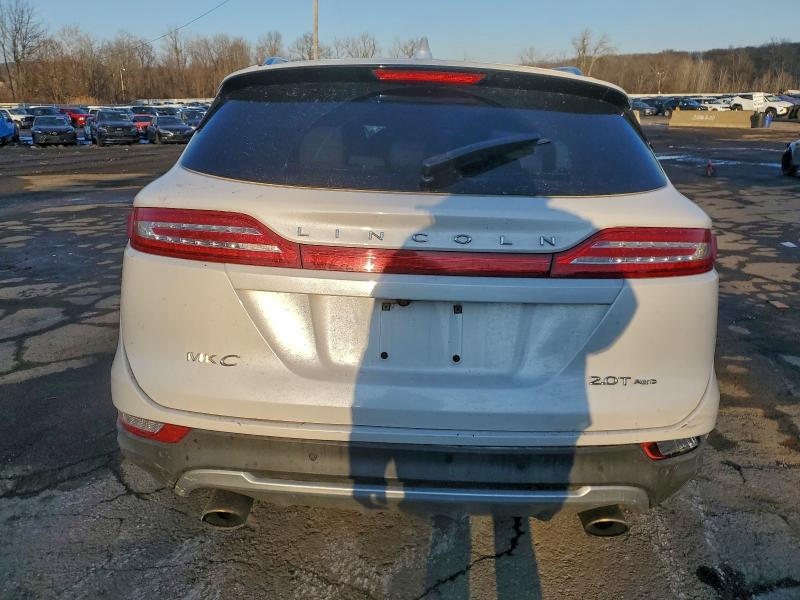 Photo 6 from auction – 2017 LINCOLN MKC SELECT with VIN 5LMCJ2D93HUL23907