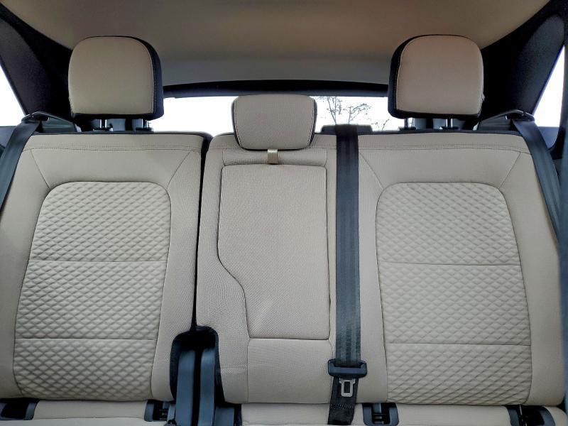 Photo 10 from auction – 2020 FORD ESCAPE SE with VIN 1FMCU9G68LUB86962