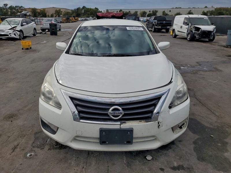 Photo 5 from auction – 2015 NISSAN ALTIMA 2.5 with VIN 1N4AL3AP7FC292381