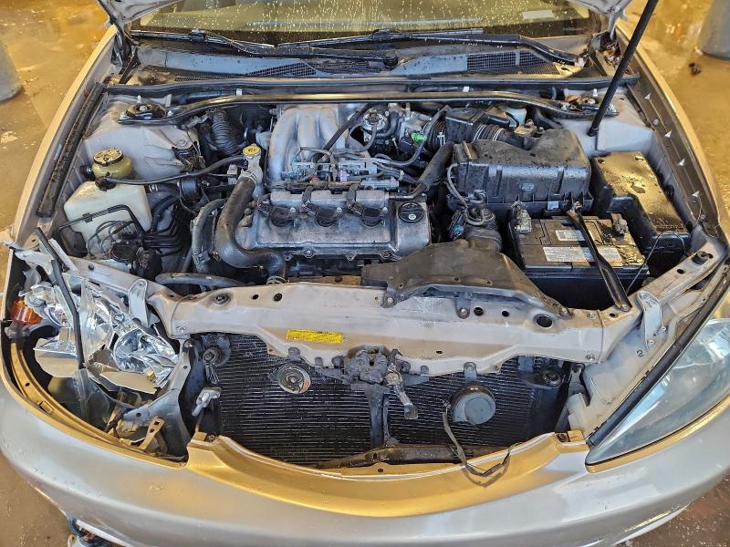 Photo 11 from auction – 2002 TOYOTA CAMRY LE with VIN 4T1BF32K12U512557