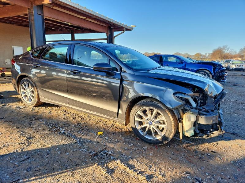 Photo 4 from auction – 2017 FORD FUSION SE with VIN 3FA6P0H77HR326564