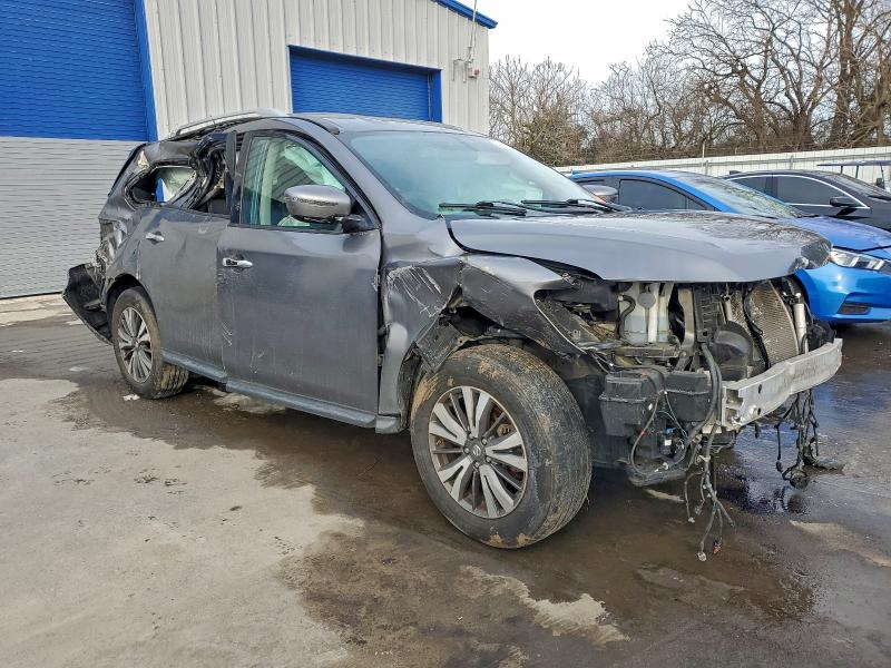 Photo 4 from auction – 2017 NISSAN PATHFINDER with VIN 5N1DR2MMXHC692306