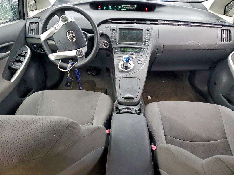 Photo 8 from auction – 2011 TOYOTA PRIUS with VIN JTDKN3DU9B1414481