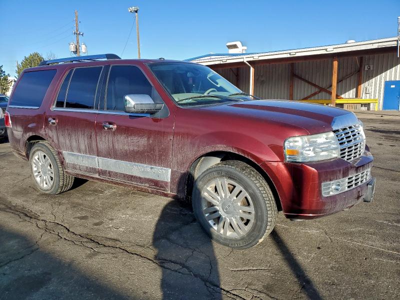 Photo 4 from auction – 2011 LINCOLN NAVIGATOR with VIN 5LMJJ2J50BEJ04008