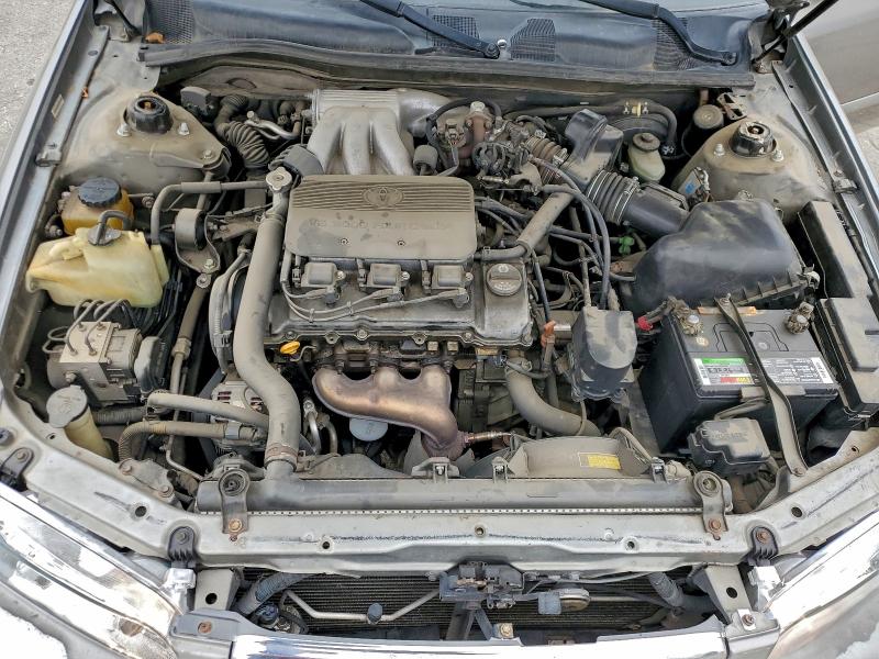Photo 11 from auction – 2001 TOYOTA CAMRY LE with VIN 4T1BF22K71U124564