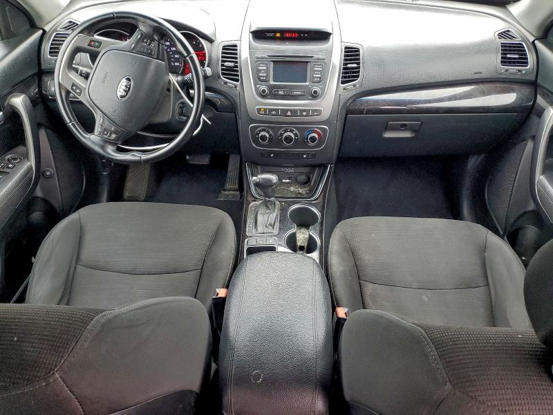 Photo 8 from auction – 2014 KIA SORENTO LX with VIN 5XYKT4A63EG549610