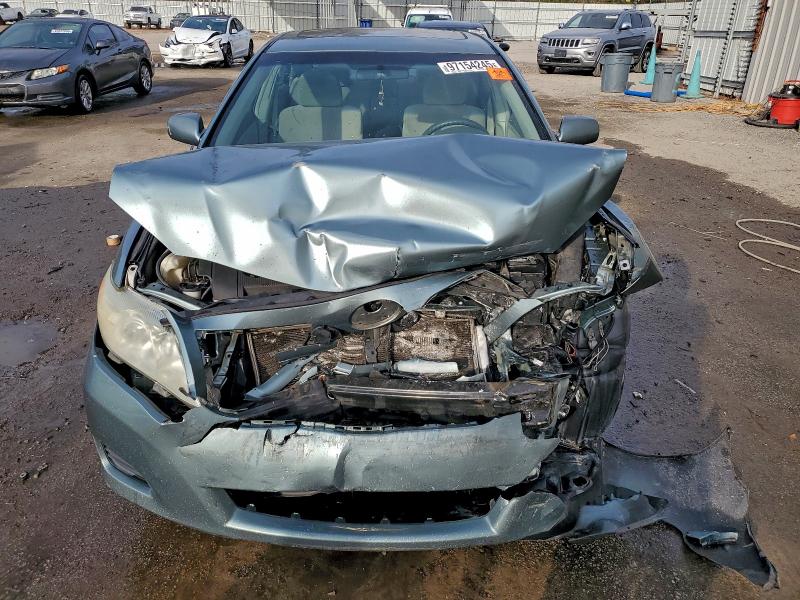 Photo 5 from auction – 2011 TOYOTA CAMRY BASE with VIN 4T1BF3EKXBU725468