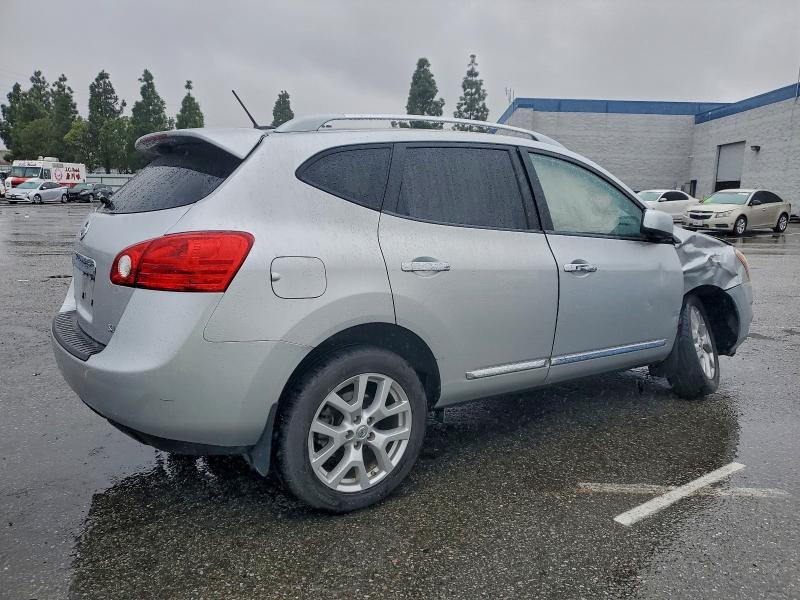 Photo 3 from auction – 2013 NISSAN ROGUE S with VIN JN8AS5MT5DW538670