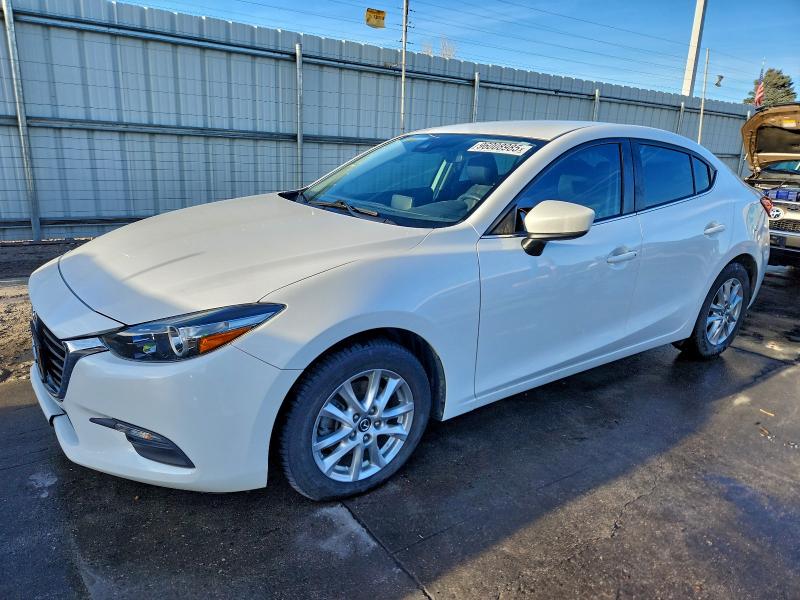 MAZDA 3 SPORT 2018 с VIN 3MZBN1U77JM274945 - Фото с аукциона