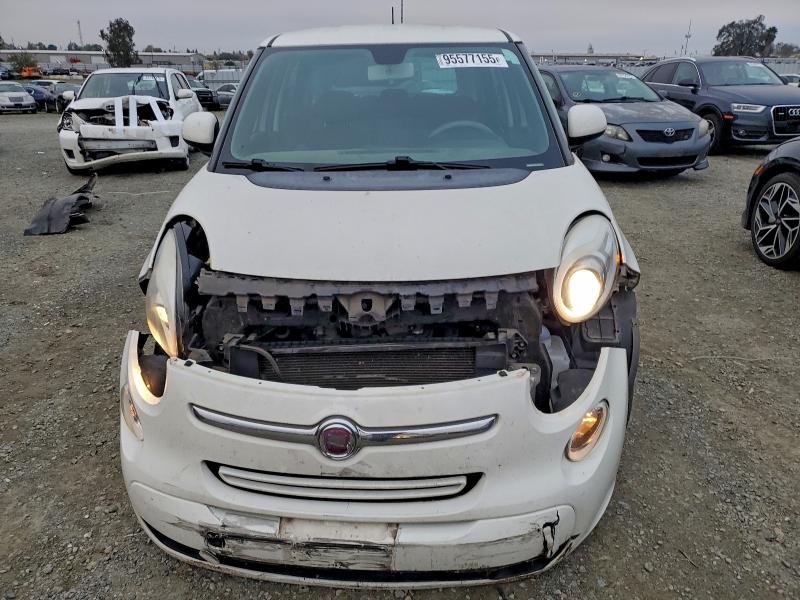 Photo 5 from auction – 2014 FIAT 500L EASY with VIN ZFBCFABH1EZ025855