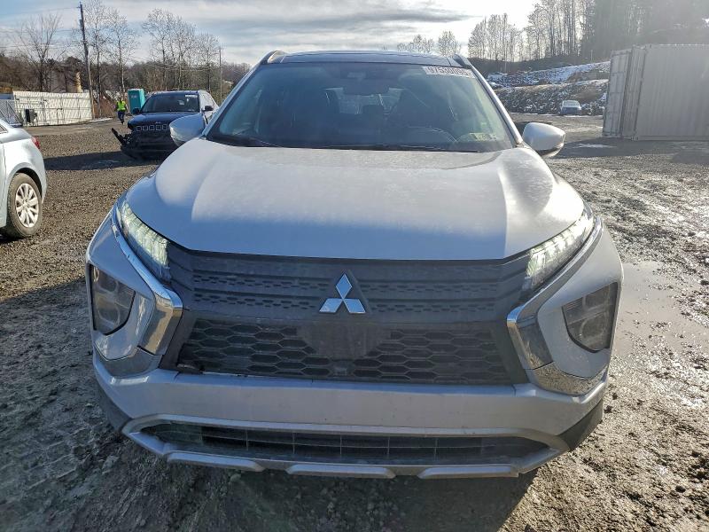Фото 5 с аукциона – 2023 MITSUBISHI ECLIPSE CR с VIN JA4ATWAA3PZ003870