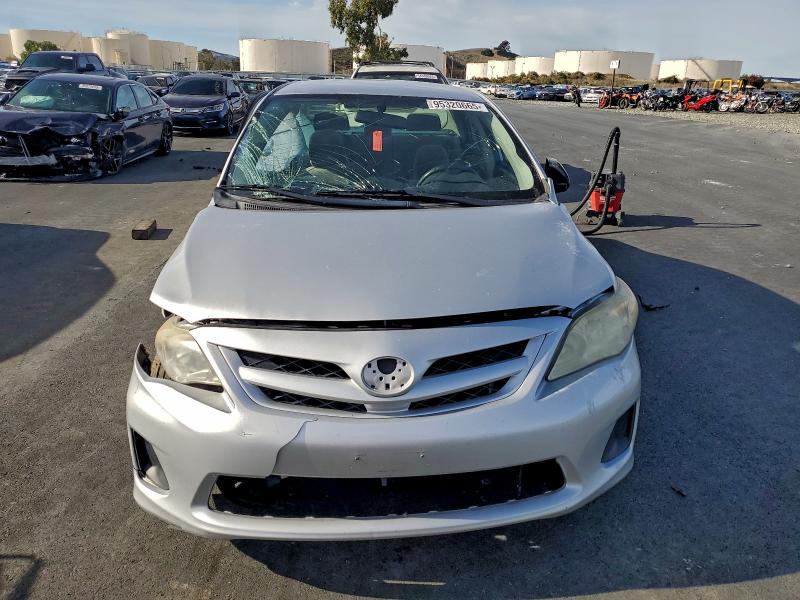 Photo 5 from auction – 2011 TOYOTA COROLLA with VIN JTDBU4EE4B9142682