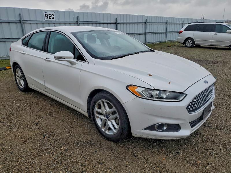 Photo 4 from auction – 2015 FORD FUSION SE with VIN 3FA6P0HD8FR245866
