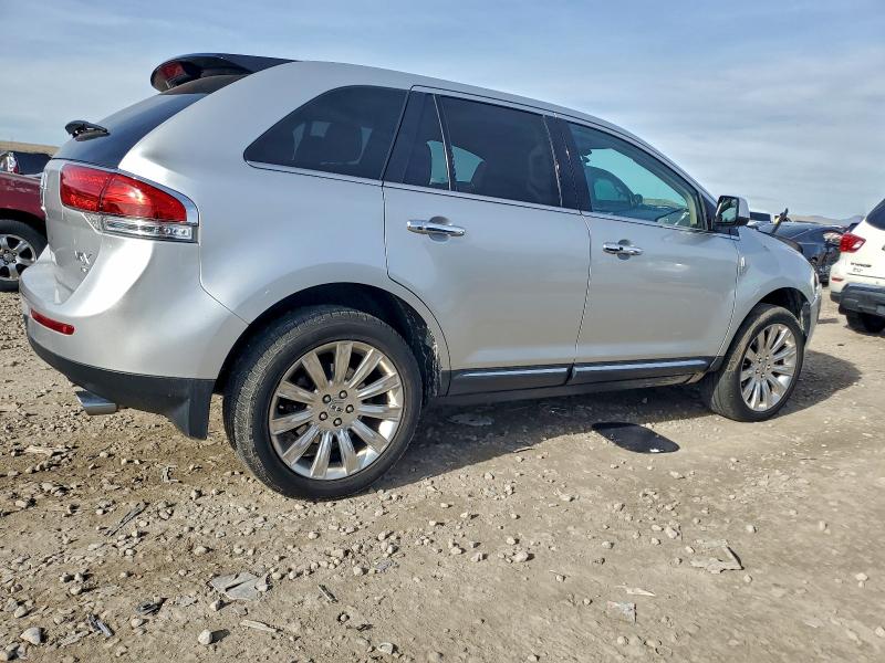 Photo 3 from auction – 2011 LINCOLN MKX with VIN 2LMDJ8JK7BBJ17735
