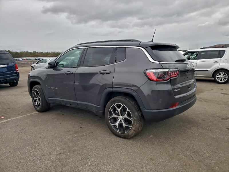 Photo 2 from auction – 2024 JEEP COMPASS with VIN 3C4NJDCN5RT121575
