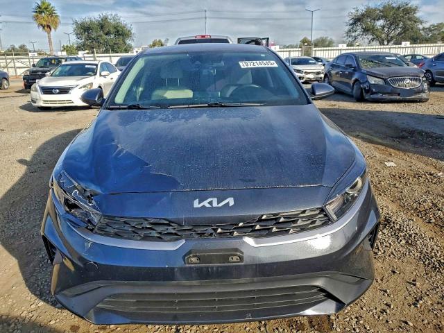 Photo 5 from auction – 2023 KIA FORTE with VIN 3KPF24AD8PE568625