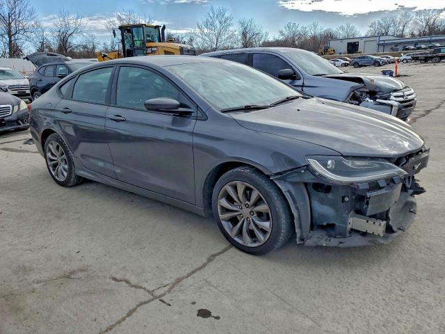 Photo 4 from auction – 2015 CHRYSLER 200 S with VIN 1C3CCCBB3FN626758