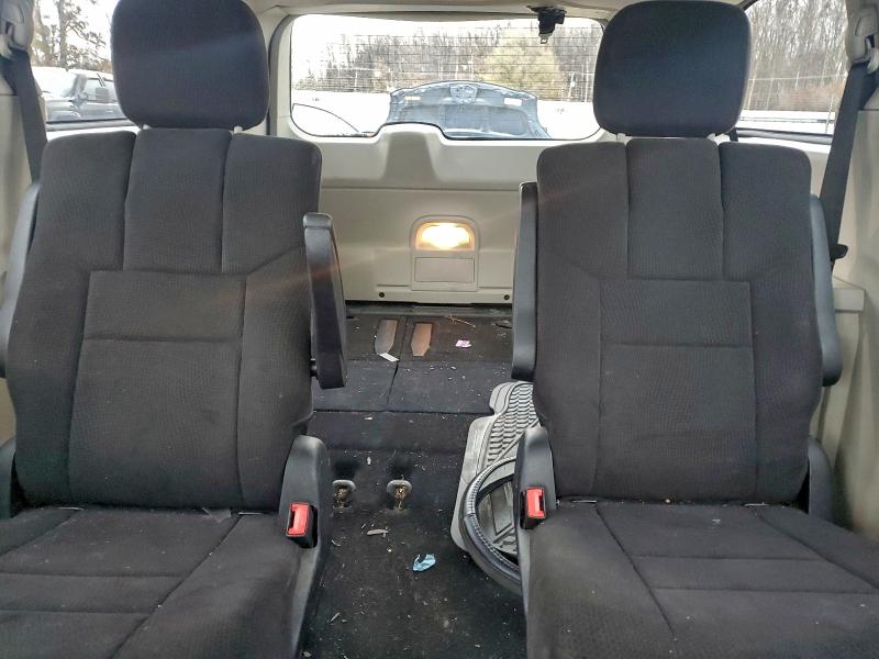 Photo 10 from auction – 2011 CHRYSLER TOWN & COU with VIN 2A4RR5DG0BR771577
