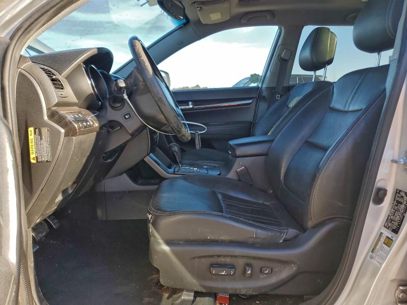 Photo 7 from auction – 2012 KIA SORENTO SX with VIN 5XYKWDA29CG191821