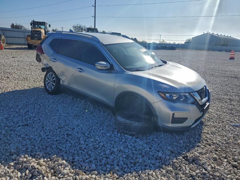 Photo 4 from auction – 2017 NISSAN ROGUE S with VIN KNMAT2MT8HP611327