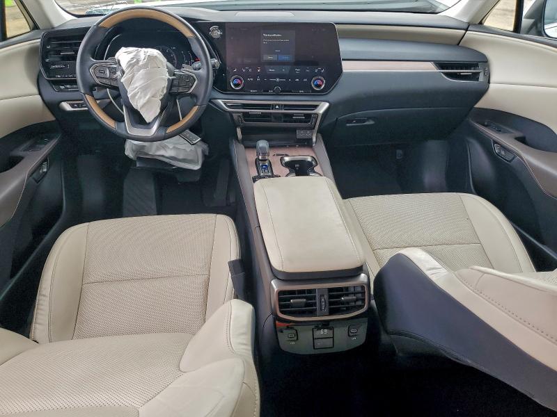 Photo 8 from auction – 2023 LEXUS RX 350 PRE with VIN JTJCHMAA2P2009802