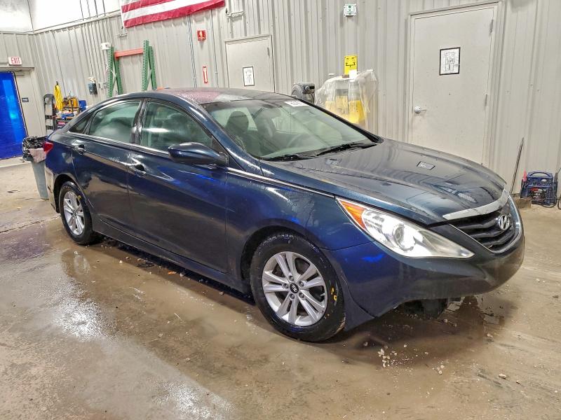 Photo 4 from auction – 2014 HYUNDAI SONATA with VIN 5NPEB4AC4EH846061