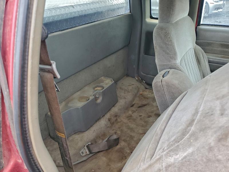 Photo 10 from auction – 1998 CHEVROLET S-10 with VIN 1GCCS1942W8149359