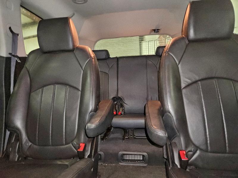Photo 10 from auction – 2011 BUICK ENCLAVE CX with VIN 5GAKRBEDXBJ410289