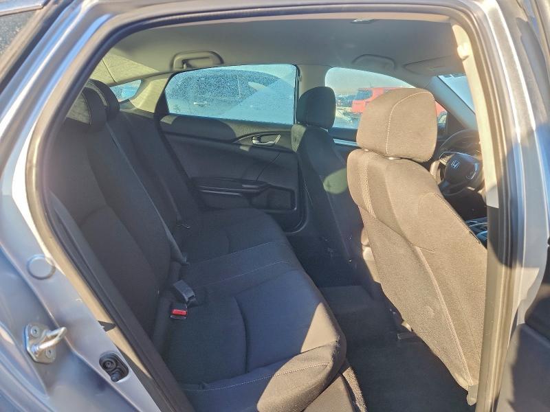 Photo 10 from auction – 2018 HONDA CIVIC LX with VIN 19XFC2F55JE010628