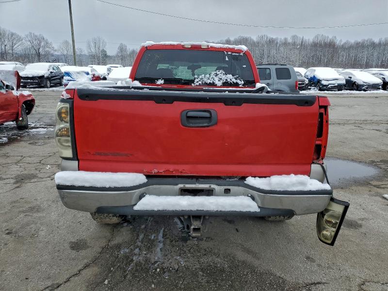 Photo 6 from auction – 2006 CHEVROLET SILVERADO with VIN 1GCEK19B06Z275429