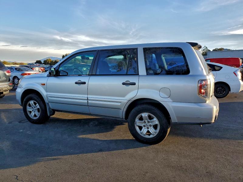 Photo 2 from auction – 2006 HONDA PILOT LX with VIN 5FNYF28166B024906
