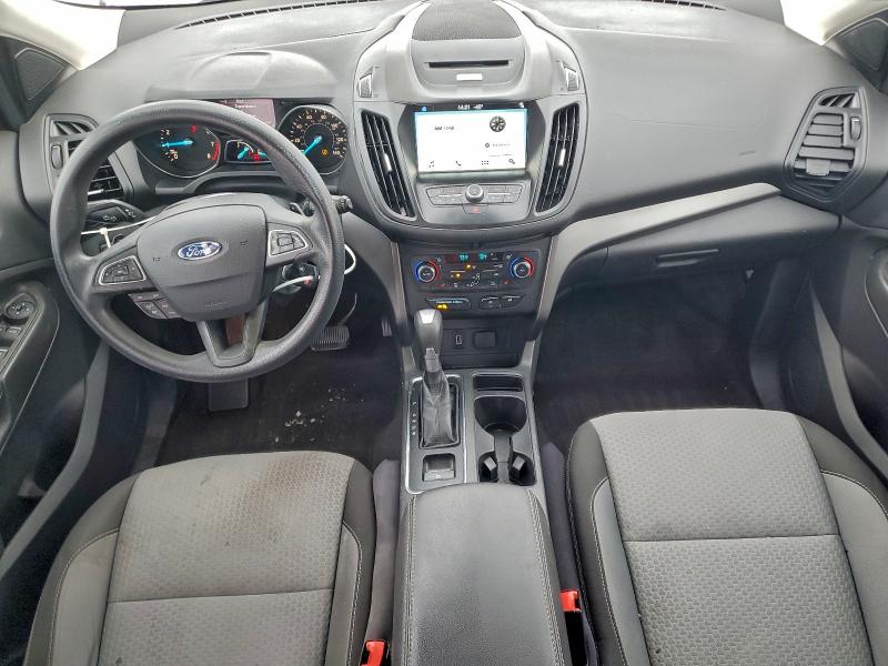 Photo 8 from auction – 2017 FORD ESCAPE SE with VIN 1FMCU9G90HUB23601